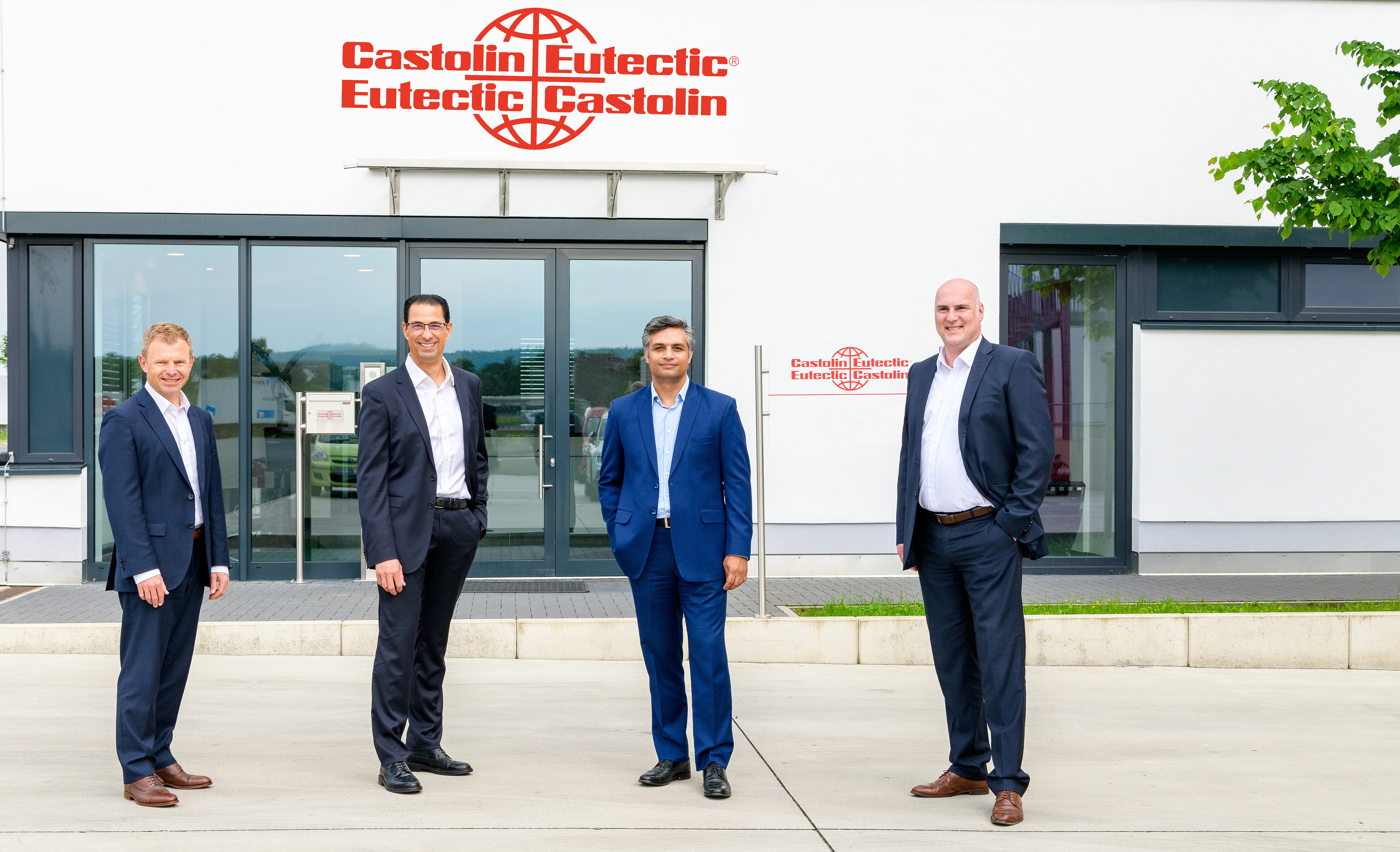 Top management team2 (from left to right) No.jpg