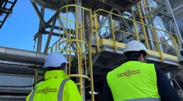 castolin-eutectic-technical-application-specialists-on-site-in-a-recycling-plant