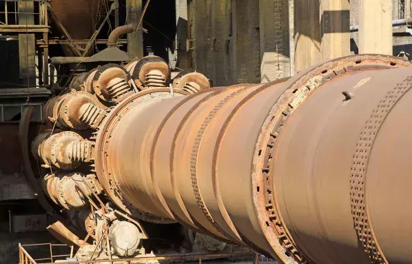 shutterstock_170611043_rotary-kiln_China_cement-plant